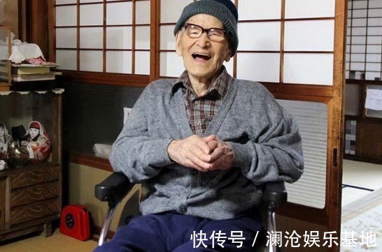 食物|105岁老人晚上从不吃“3物”,许多人当美食天天吃,怪不得不长寿