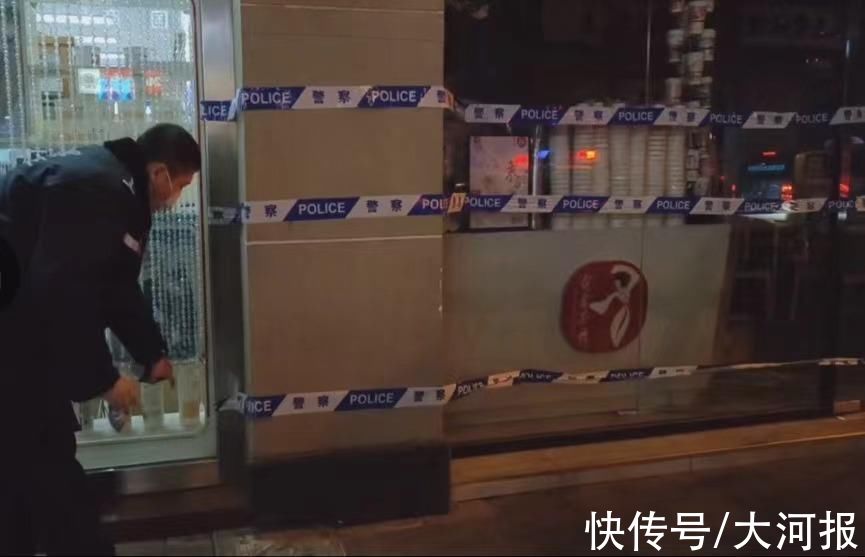 中风险|“全国最小中风险区”恢复营业成网红店:次密接者专程赶来打卡