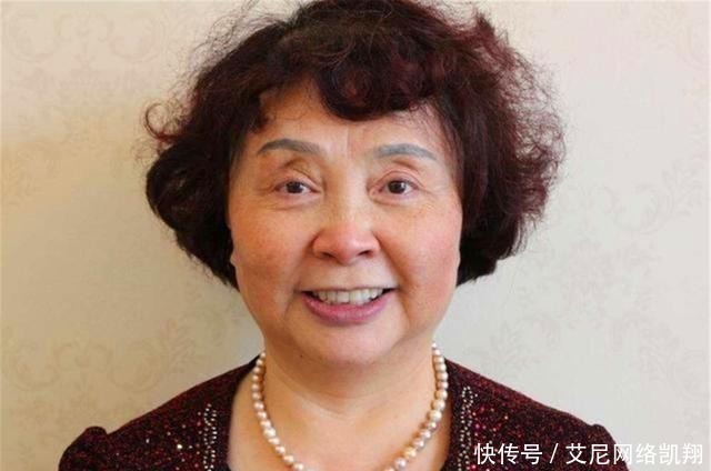 双胞胎女儿|10年前,那个拼命生下双胞胎女儿的60岁老人,现在怎样了?