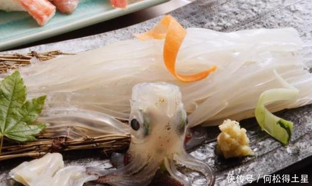 刺身|日本人有多生猛,用活鱿鱼做刺身,吃到嘴里还会动!