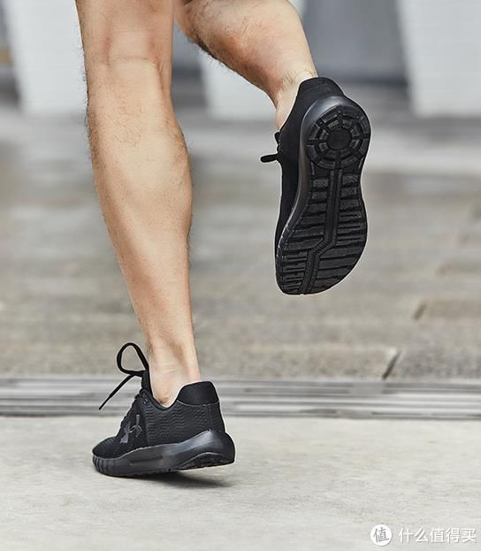 跑步鞋 已经添加购物车,安德玛必买运动鞋清单