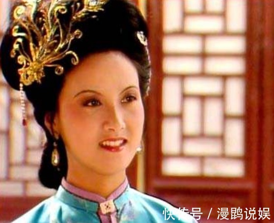 元春@大观园女儿们的爱好,王熙凤是治家,林黛玉是葬花,薛宝钗是什么