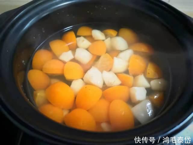 咳嗽|咳嗽总不好？80岁奶奶：两种食材一起煮，清热润肺，全家人不咳嗽