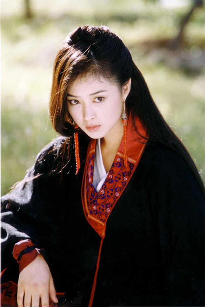 蒋欣旧照被扒出,看到后才知道蒋欣是多么无辜,太美了!