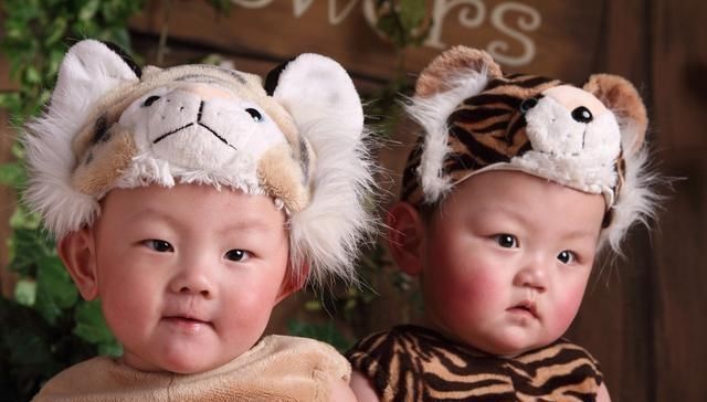 儿子|男孩旅游时遇见“相同的自己”,父母当场痛哭回家吧儿子