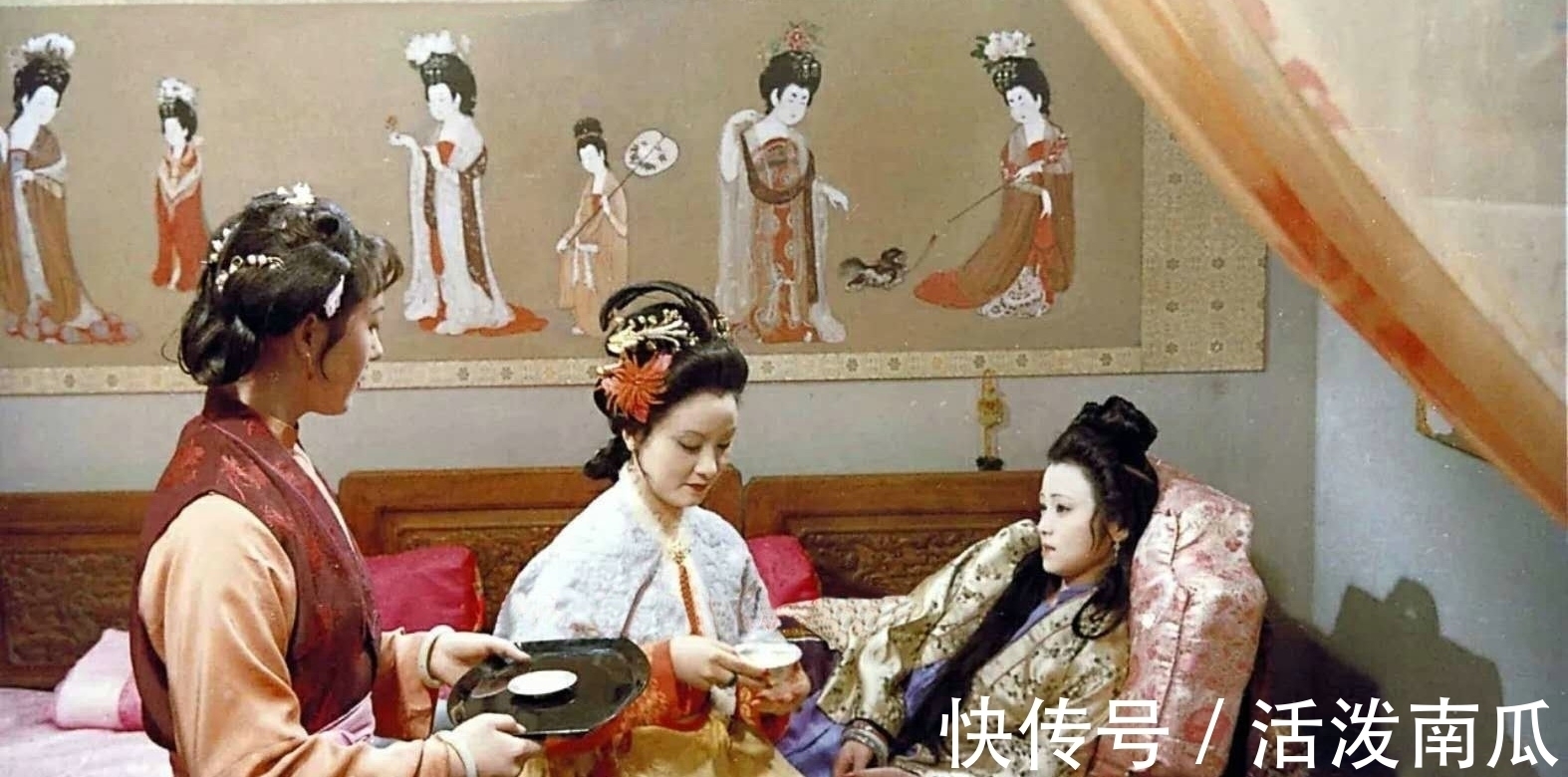 孤儿!红学又一大发现,晴雯和秦可卿都是孤儿,是从皇宫出来的