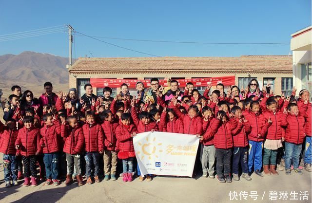 孩子们 “丁真”爆火背后:隐秘角落里,藏着多少等待发光的“小丁真”?