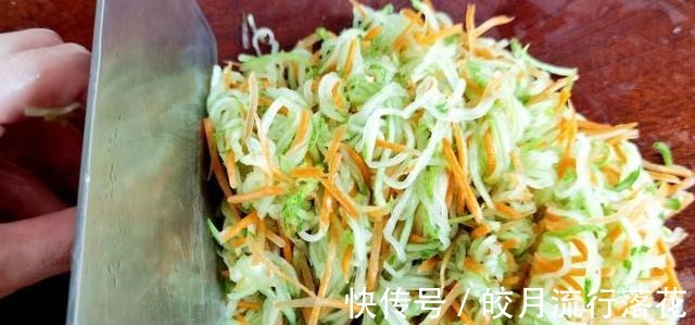 立秋后,苦瓜丝瓜靠边站,秋天最该吃这菜,鲜嫩营养,润肺降秋燥!