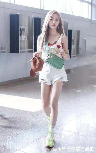 吴宣仪|吴宣仪的漫画腿太吸睛!紧致有型,坚持运动塑造迷人好身材