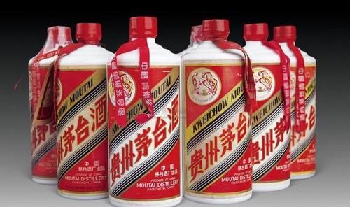 价钱|茅台迎宾酒、茅台酒，到底有什么差别？为何价钱会一个天一个地？