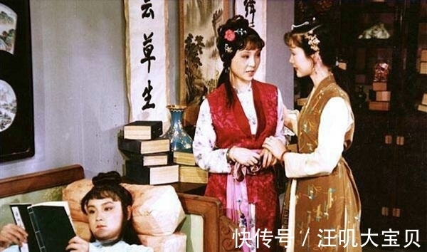 元春封妃|元春封妃之后,贾府上下热闹非凡,为什么唯独贾宝玉没反应?