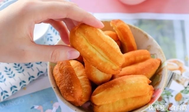 儿子馋它大半年,终于吃上了!蓬松香脆、味道纯正