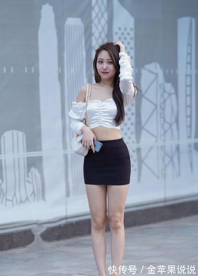 蓬蓬裙 时尚打底裤装扮有多美,没有多余点缀,非常有型!