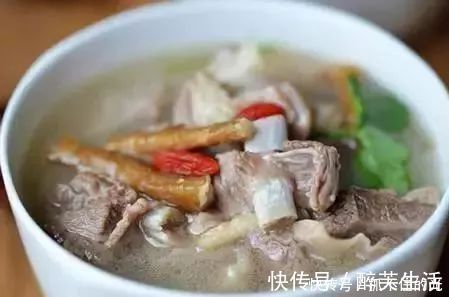 羊肉汤|中医力荐3碗汤，驱寒、养胃、补肾体虚的人千万别错过