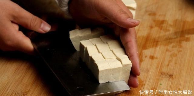 块钱|吃一斤它等于喝8盒牛奶,2斤核桃,2块钱一块,吃一星期都不腻