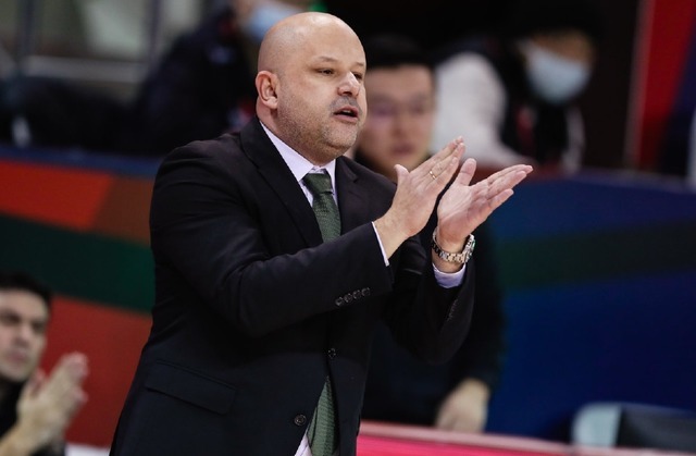 布朗|4分钟连得9分!北京首钢新援大放异彩,林书豪的压力来了