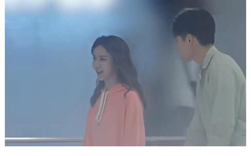 小孔|心动4：女2因小孔跟男1闹脾气，baby怒呼换我真的扔了，入戏太深
