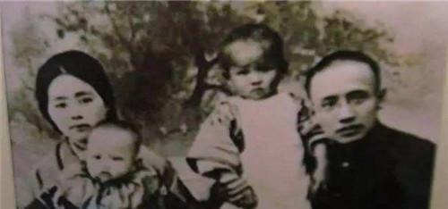 妻子!郭沫若四字骂鲁迅,鲁迅加了一个字回击,道尽了郭沫若的一生