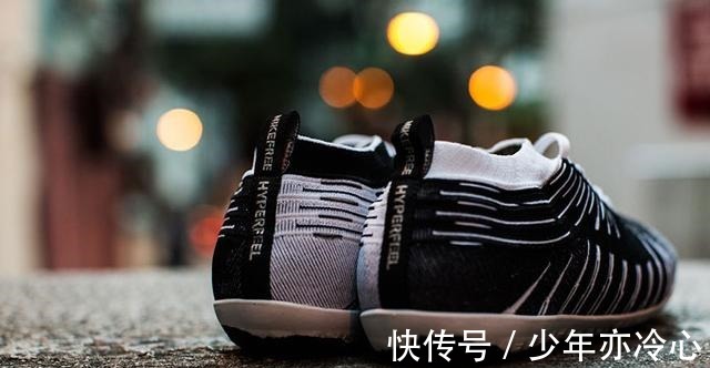 跑步鞋|在中国烂大街的“跑鞋之王”,在美国却形成了潮流,网友中国真有钱!