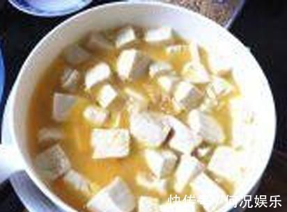 做法|豆腐的新做法,不用煎,不用炖,这样做出来简单好吃,营养翻倍!