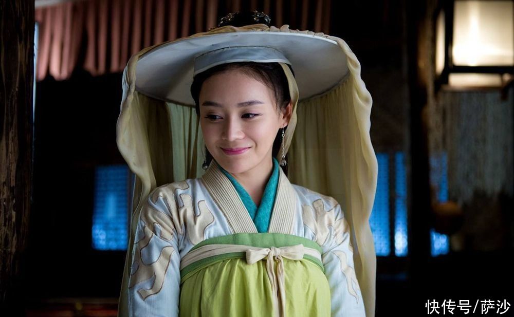  笔下|金庸笔下哪位女主满足了男人的所有幻想？任大小姐任盈盈是第一