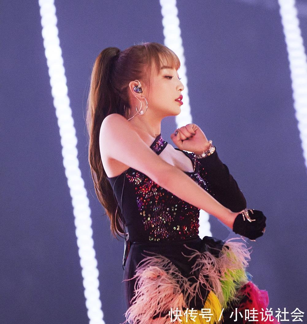 头发|吴宣仪舞台剪头发吓到众人，想选最强的人当对手，却输给后辈安崎