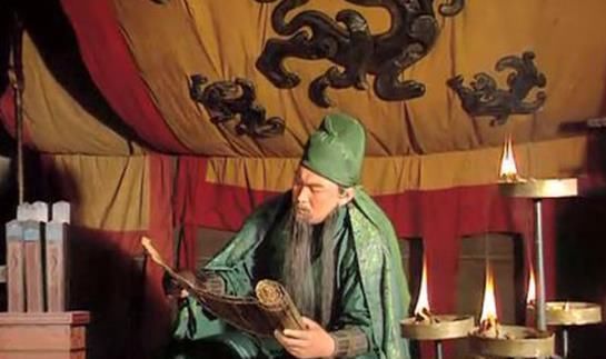 丝毫不差|庞统生前一句话道出诸葛亮的短板, 分析得丝毫不差, 可惜刘备不听