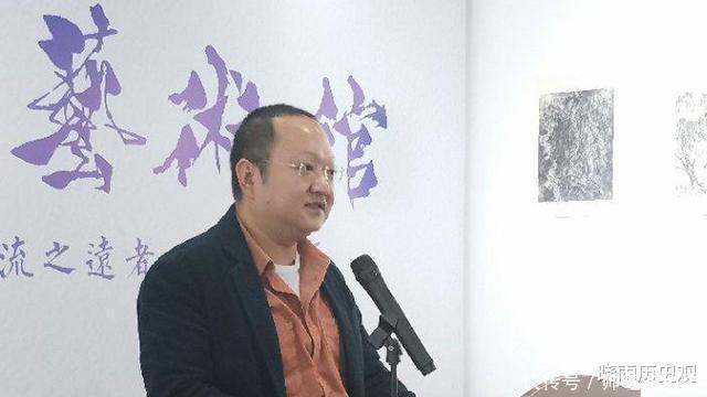 画家陈德鸿出名时一幅画卖数万,落魄后无人问津,一幅画仅两百