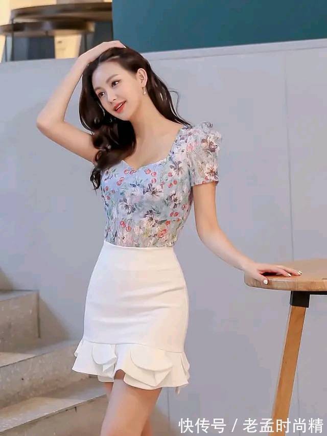 女神|上班不知道穿什么,不妨试试短袖衬衫配短裙,秒变办公室女神