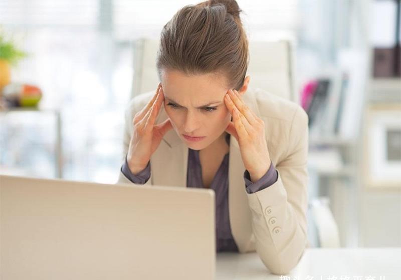 陪伴|上班朝9晚5,晚上要陪孩子,为什么有些人还选择当全职妈妈?