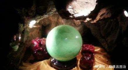 搜刮|孙殿英盗陵时搜刮无数珍品, 却大意毁了件重宝, 溥仪得知大骂无知!