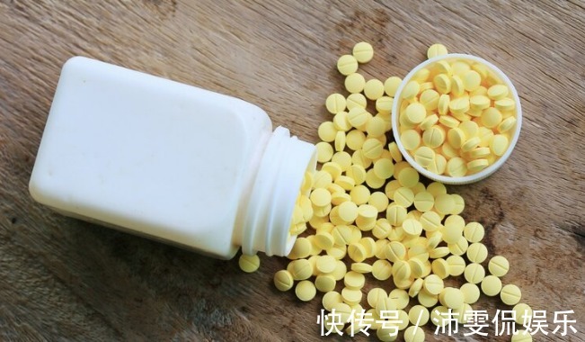 维生素b2|几块钱一瓶的维生素B2,能长期吃吗治这8种病有效,不吃很亏