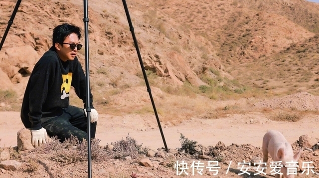 邓超发文不再录《五哈》,再看他离开跑男团的回应,差距一目了然