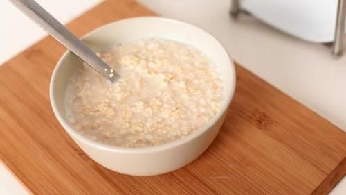 罐头|食物过期等于报废不能吃？其实几种食物过期后，可以放心吃！