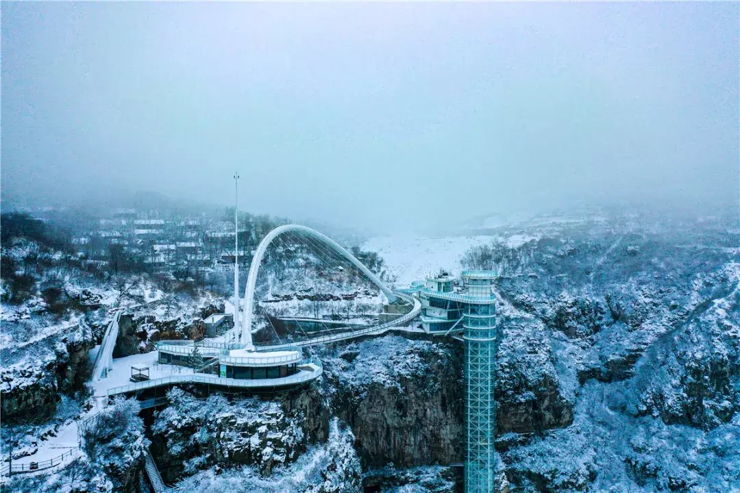 冰瀑节|淄博这里有处绝美冰雪仙境！快来探索“世界的尽头”