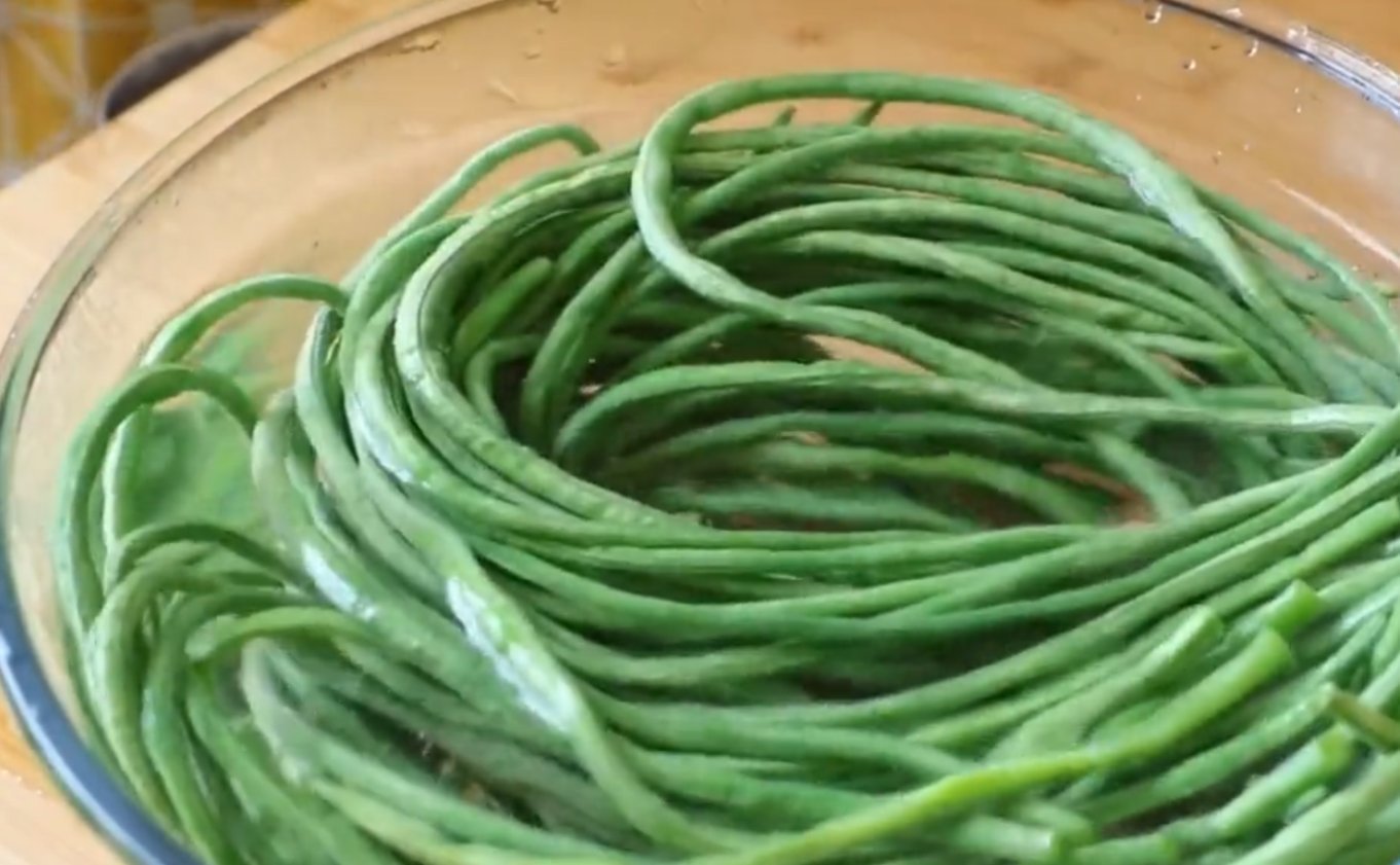 多给孩子吃这菜，高蛋白高营养，买来做包子，不发面不擀皮，真香