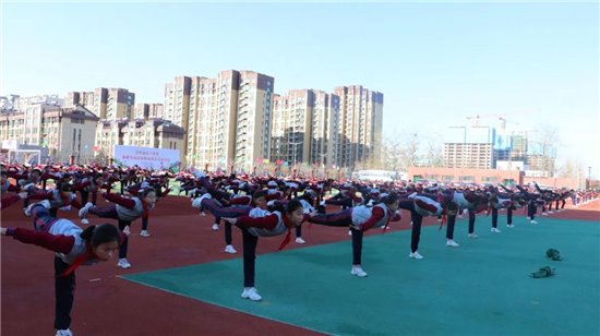 坊子区|坊子区兴国小学在山东省中小学体能与运动技能发展交流研讨会上做现场展示