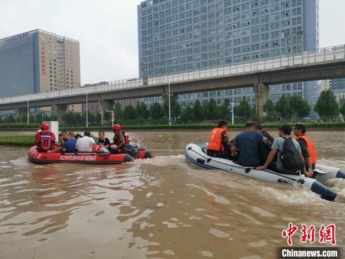 王登峰|空地联手 郑州市阜外华中心血管病医院患者加紧转移