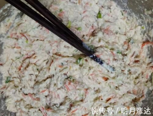 炸萝卜丸子,记住“1腌2拌3炸”技巧,不加一滴水,丸子放凉也脆