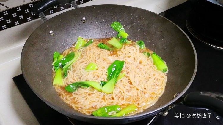  分钟|天冷了，多给家人做这碗汤面，6分钟就上桌，营养又暖身，太香了