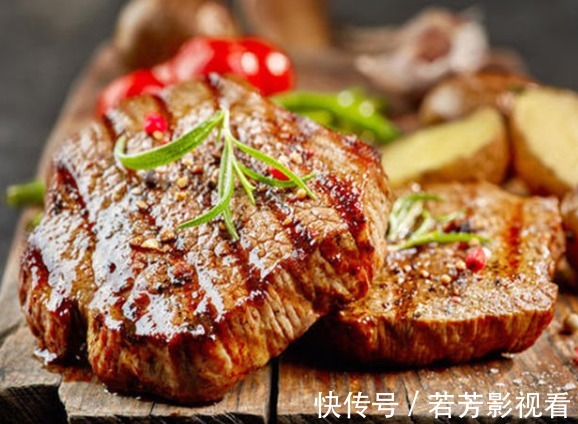 补充蛋白质|医生提醒:生活中遇到4种情况,需要立即吃肉,特别是老人和小孩