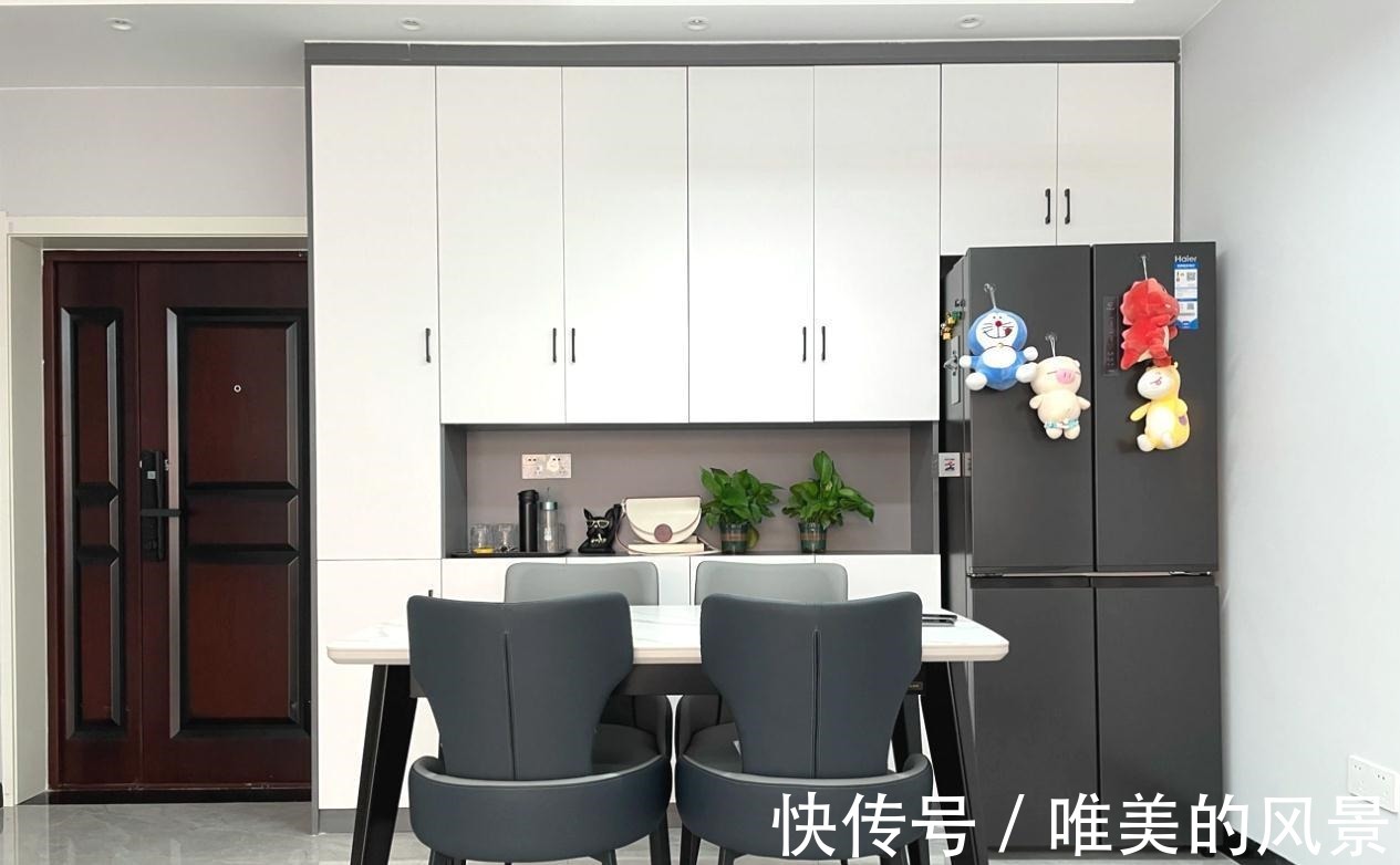 家具|120㎡简约新房,软硬装+家具电器共18万,无玄关照样时尚又大气
