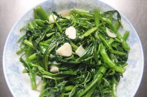 营养物质|女人若是有点钱,应多吃3种食物,抗氧化调节内分泌,延缓衰老