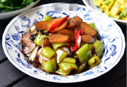 一家三口的午餐,4道家常菜,简单好吃