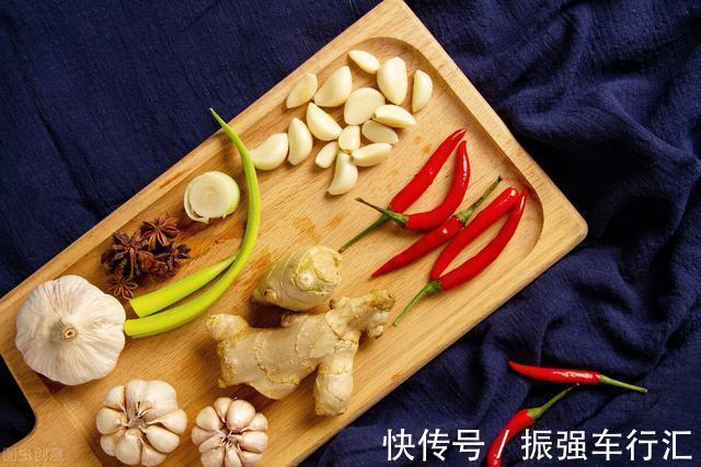 菜品|从“葱姜水”到“葱姜酒胡椒料水”，厨师们藏住了烹饪的秘密