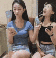 |搞笑GIF:你这套路不行啊,不是这个小伙的对手,被他捡个现成的