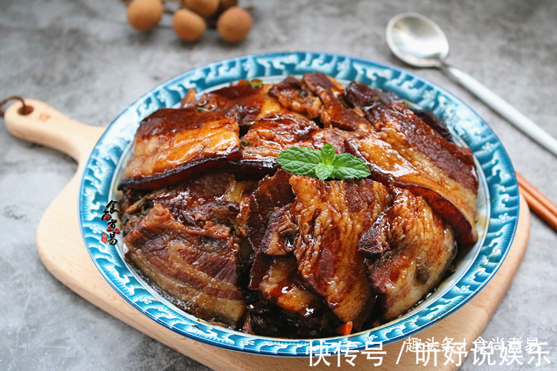 客家扣肉此做法,配菜比肉类还好吃,香香糯糯不油腻,下饭一级棒