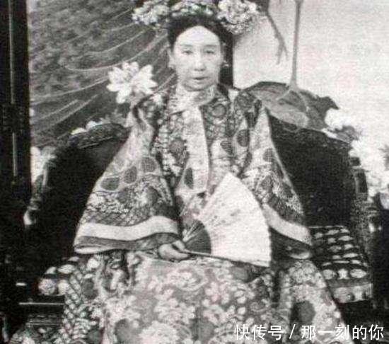 慈禧|慈禧第一次看到灯泡时,对旁边太监说句经典的话!