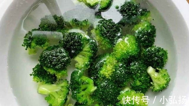 虾仁|炒虾仁时，记得加上这一步，虾仁又嫩又滑，而且没有腥味