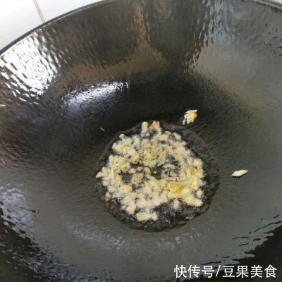 饭店的香蒜炒腊肉为什么那么好吃，主要是多了这一步